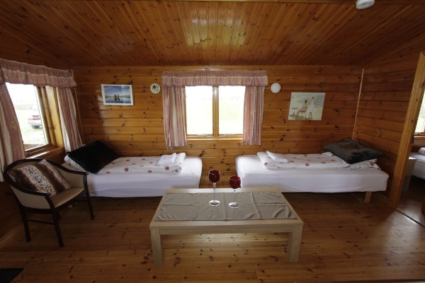 Hotel Hellisholar Cottages (Hlíðarendi)